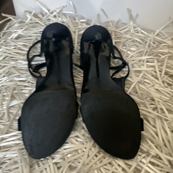 SOLD❌Stuart Weitzman Heels - Picture 7 of 13
